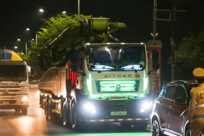Xe tải độ đèn LED, còi hơi: Mức phạt nào đang áp dụng?