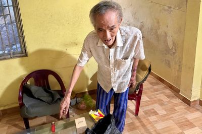 Phát hiện ông lão 77 tuổi tổ chức sử dụng ma túy tại nhà riêng