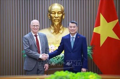 Thủ tướng Lê Minh Hưng tiếp Thị trưởng Hamburg (Đức)