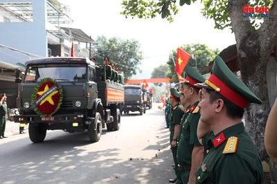 Trang nghiêm lễ tiễn đưa 93 hài cốt liệt sĩ về Nghĩa trang Vị Xuyên