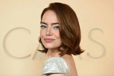 Emma Stone tiến sát cột mốc 8 đề cử Oscar ở tuổi 38