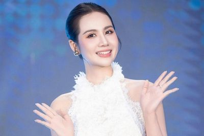 Huyền Lizzie gây sốt trong Căn nhà không mái che