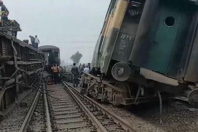 Pakistan: Tàu hỏa trật bánh, ít nhất 5 người thiệt mạng