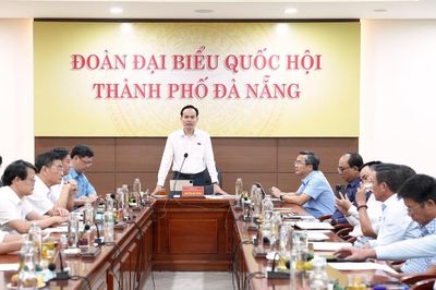 Đoàn đại biểu Quốc hội thành phố Đà Nẵng lắng nghe kiến nghị của doanh nghiệp