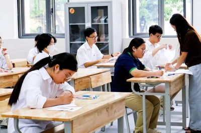 Hà Nội có 12 học sinh lớp 11 trở thành thủ khoa kỳ thi học sinh giỏi lớp 12