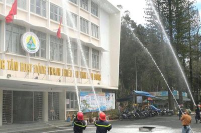 Thực tập phương án chữa cháy tại Trung tâm Hoạt động Thanh thiếu nhi tỉnh Lâm Đồng