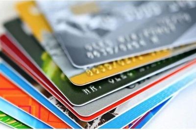 Thẻ tín dụng bị trừ tiền dù không mua sắm, xử lý thế nào?