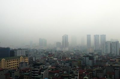 Hà Nội vào mùa ô nhiễm không khí kéo dài, kiểm soát nguồn thải cách nào?