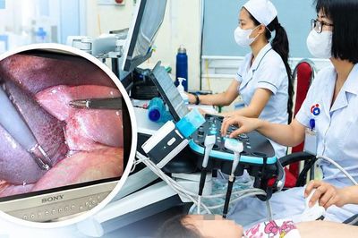 Bé gái 7 tuổi đau bụng dữ dội, bác sĩ phát hiện túi mật hoại tử