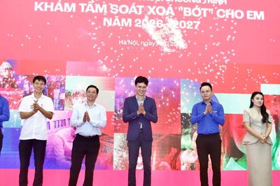 Trẻ có vết bớt bẩm sinh: Vì sao cần thăm khám sớm?