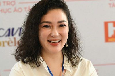 Hoa hậu Nguyễn Thị Huyền hiện tại