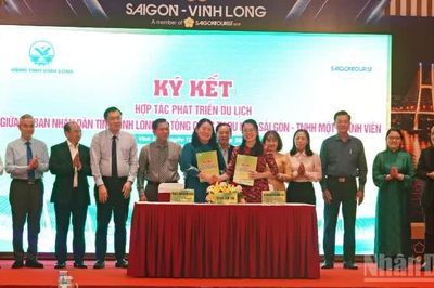 Hợp tác đưa du lịch Vĩnh Long cất cánh