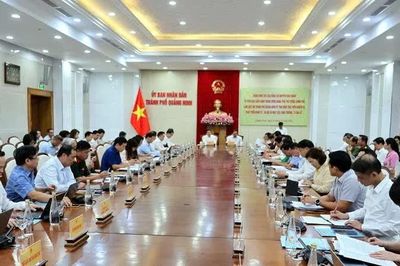 Phó Thủ tướng Chính phủ Nguyễn Văn Thắng làm việc với thành phố Quảng Ninh