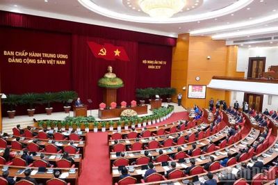 Kết luận về thu hút và trọng dụng nhân tài trong các ngành, lĩnh vực mũi nhọn, phục vụ đất nước phát triển nhanh, bền vững