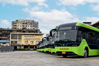 Từ hôm nay (15-10), tuyến buýt số 31 tại Hà Nội chuyển sang sử dụng xe buýt điện