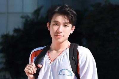 Nam sinh NEU và hành trình trưởng thành toàn diện từ phong trào tình nguyện đến nghiên cứu khoa học