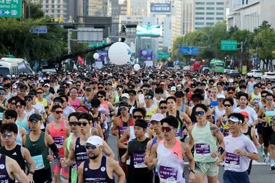 Giữa hàng loạt ca tử vong khi chạy marathon: 'Sự ám ảnh về thành tích và việc gắng sức quá mức'