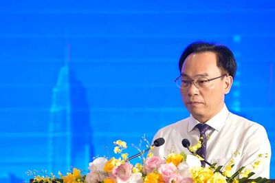 Bộ trưởng Giáo dục nói về mặt trái của việc lạm dụng AI