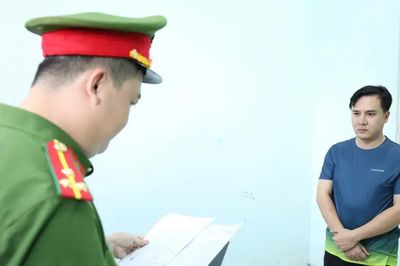 An Giang: Khởi tố giám đốc phòng giao dịch ngân hàng vì lừa đảo