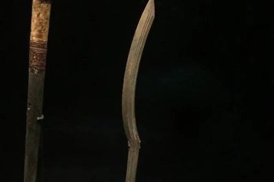Khopesh: Bí mật đằng sau lưỡi kiếm cong kỳ lạ của chiến binh Ai Cập cổ đại