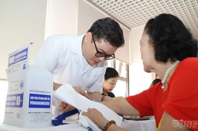 10 địa phương thí điểm khám chữa bệnh từ xa