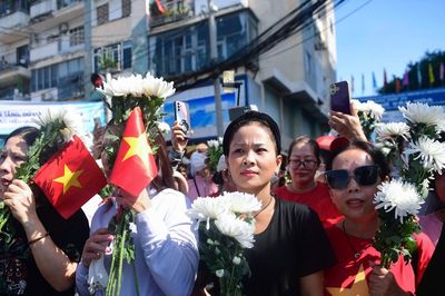 Đón các anh về trong niềm xúc động, sau 58 năm