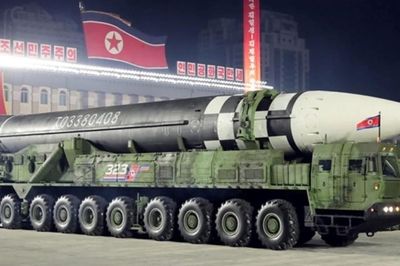 Tên lửa Hwasong-17 công nghệ MIRV, tầm bắn 15.000 km, 'bao phủ toàn bộ lãnh thổ Mỹ'