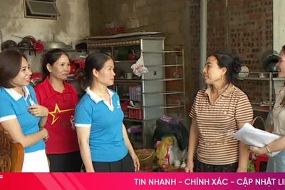 Nữ trưởng thôn vượt lên nghịch cảnh