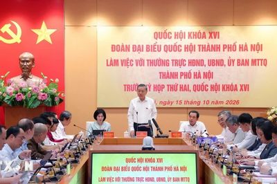 Tổng Bí thư, Chủ tịch nước và Đoàn Đại biểu Quốc hội Hà Nội chuẩn bị cho Kỳ họp thứ hai, Quốc hội khóa XVI