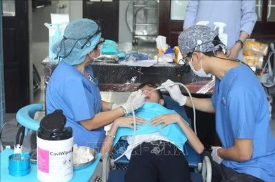Hơn 220 tỷ đồng để thu hút, giữ chân bác sĩ