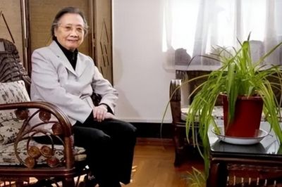 Bí quyết sống thọ đến 102 tuổi của nữ danh y: Điều thứ 5 khiến nhiều người bất ngờ