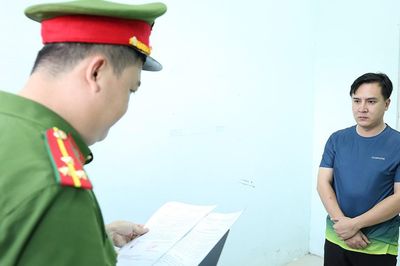 Tạm giam cựu Giám đốc phòng giao dịch ngân hàng lừa đảo 1,2 tỷ đồng