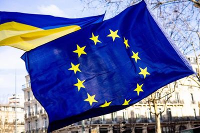 Châu Âu tăng cường hỗ trợ Ukraine giữa bất đồng với Mỹ