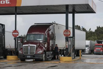 IEA dự báo tình trạng thiếu hụt dầu diesel toàn cầu kéo dài sang năm 2027