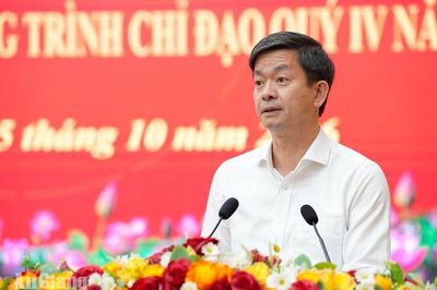Bí thư Tỉnh ủy An Giang Lê Quang Tùng yêu cầu tập trung nguồn lực hoàn thành mục tiêu tăng trưởng