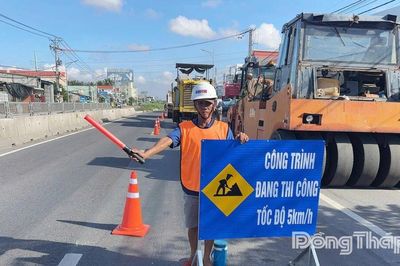 Hạn chế giao thông đường dẫn cầu Rạch Miễu để sửa chữa mặt đường ĐT.870