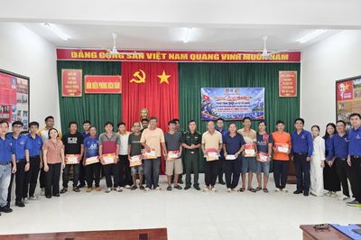 Tổ chức "Hành trình Tôi yêu Tổ quốc tôi" tại Tổ dân phố Bích Đầm
