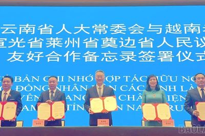 HĐND tỉnh Lào Cai và cơ quan Đại hội đại biểu nhân dân tỉnh Vân Nam (Trung Quốc) tăng cường hợp tác nâng cao chất lượng hoạt động của cơ quan dân cử