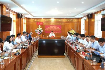 Phó Chủ tịch Thường trực Ủy ban MTTQ Việt Nam tỉnh Hà Đức Minh làm việc với 7 xã vùng cao về thực hiện nhiệm vụ chính trị