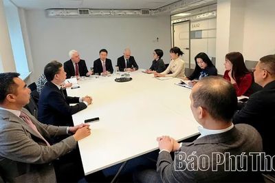 Đoàn công tác tỉnh Phú Thọ làm việc với Phòng Thương mại Quốc gia Ba Lan