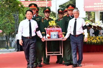 Lễ viếng, truy điệu và an táng 93 hài cốt liệt sĩ tại Nghĩa trang Liệt sĩ Quốc gia Vị Xuyên