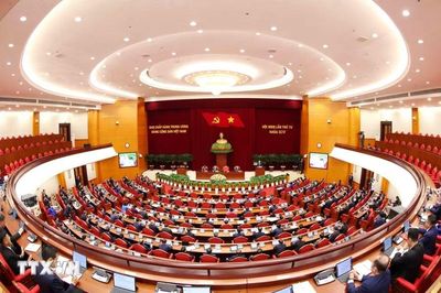 Bộ Chính trị, Ban Bí thư tổ chức Hội nghị toàn quốc quán triệt và triển khai thực hiện Nghị quyết Hội nghị Trung ương lần thứ tư