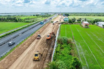 Toàn cảnh công trường mở rộng cao tốc TP.HCM - Mỹ Thuận sau 10 tháng khởi công