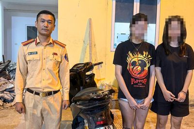 Hà Nội: Hai cô gái đi xe SH lạng lách bị phạt hơn 23 triệu đồng, chủ xe cũng bị phạt nặng