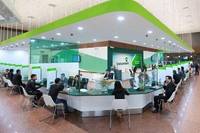 Vietcombank miễn nhiệm Phó Tổng giám đốc Nguyễn Văn Tuân