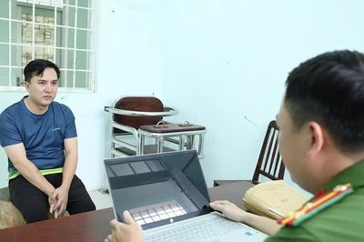 Tạm giam giám đốc phòng giao dịch lừa đảo chiếm đoạt tài sản