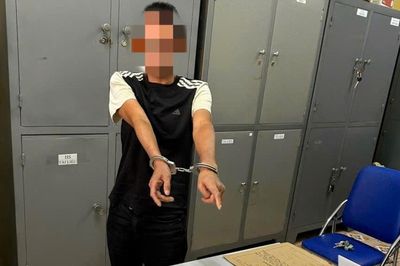 Công an phường Tân Giang bắt quả tang đối tượng tàng trữ trái phép chất ma túy