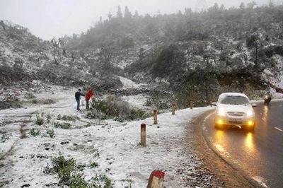 Phát hiện vùng đất miền Trung từng lạnh -8°C, tuyết phủ trắng núi rừng, cảnh sắc như Bắc Âu
