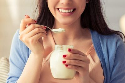 Ăn gì để giảm stress? 6 thực phẩm quen thuộc giúp tâm trạng nhẹ nhõm hơn