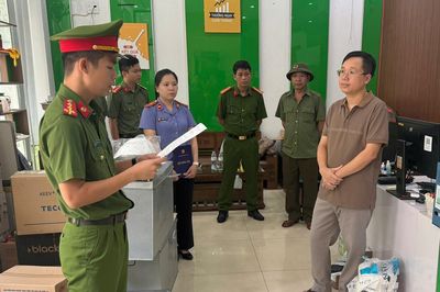 Khởi tố 10 người sửa kết quả phân tích quan trắc môi trường